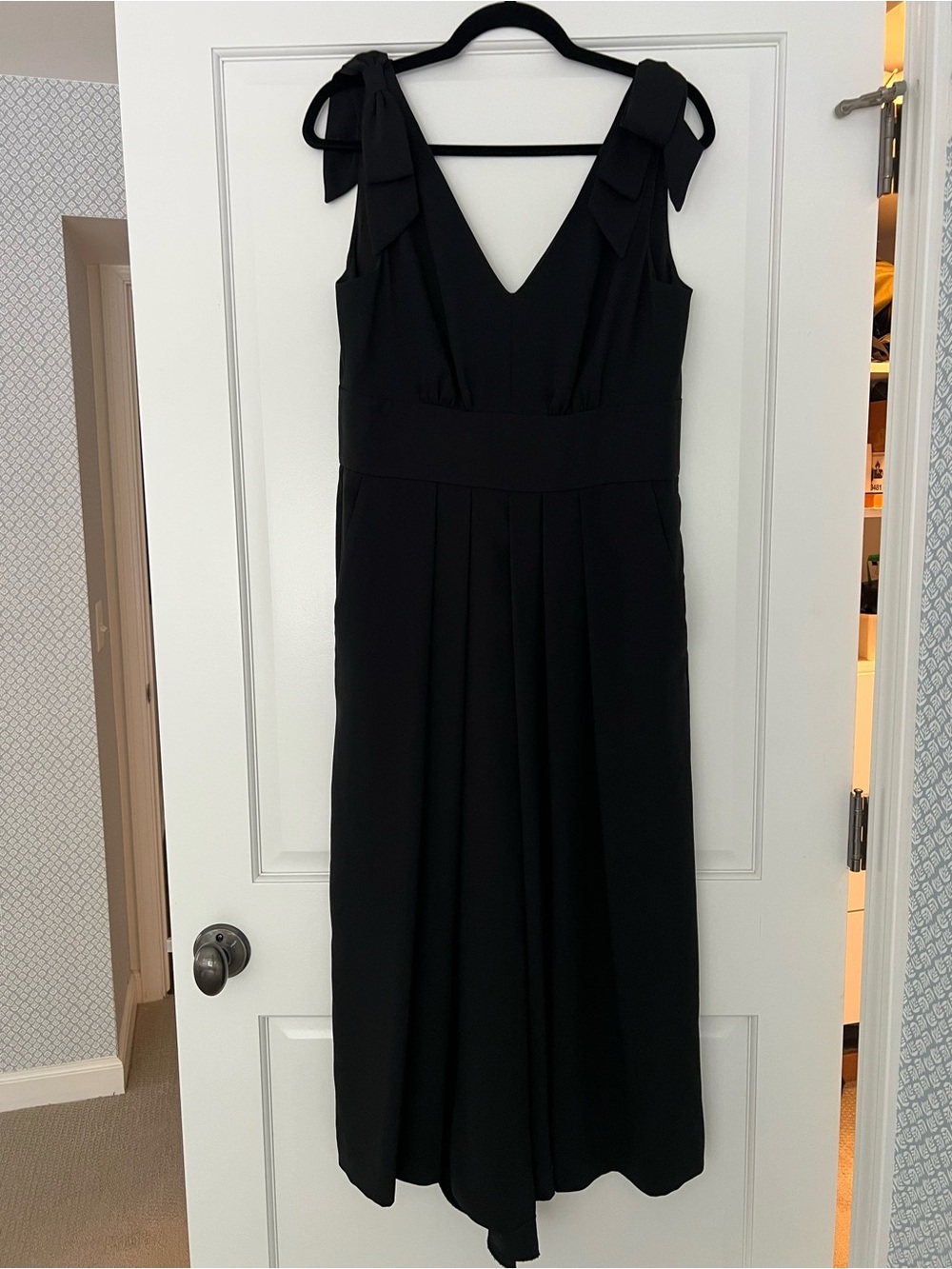 J Crew Black Sleeveless Midi Romper with V-Neck and Bow Sleeves - Picture 3 of 8